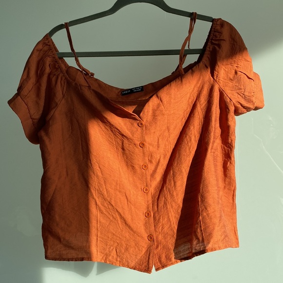 Burnt orange top Size M NWOT - Picture 7 of 9